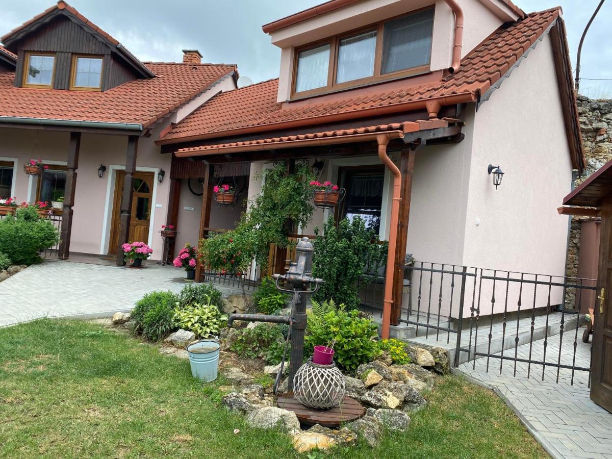 "Na Skale " Apartment In Center, Free Parking Bojnice Exterior photo